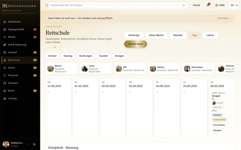 Reitschulverwaltung in horsemanager+: Stundenplan mit Gruppen, Reitlehrer, Schulpferd und Restguthaben der Karten